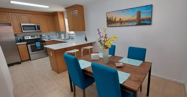 Primary Photo - 1401 W 9th St