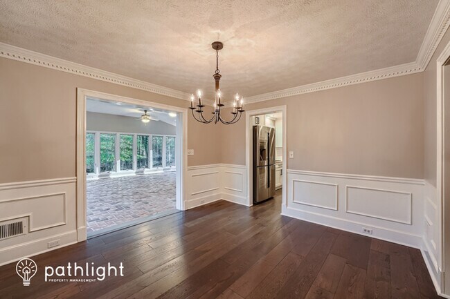 Building Photo - 1095 Willow Bend, Roswell, GA, 30075