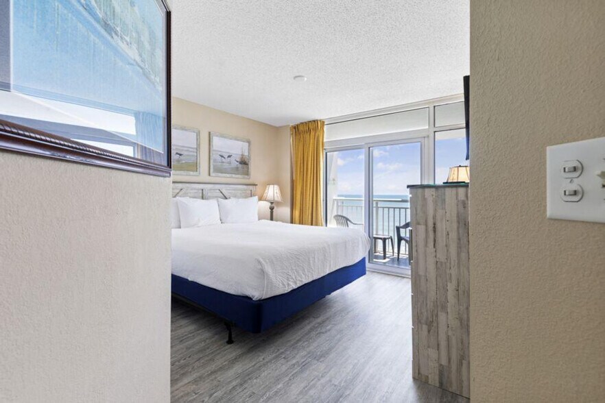 Building Photo - 1700 N Ocean Blvd