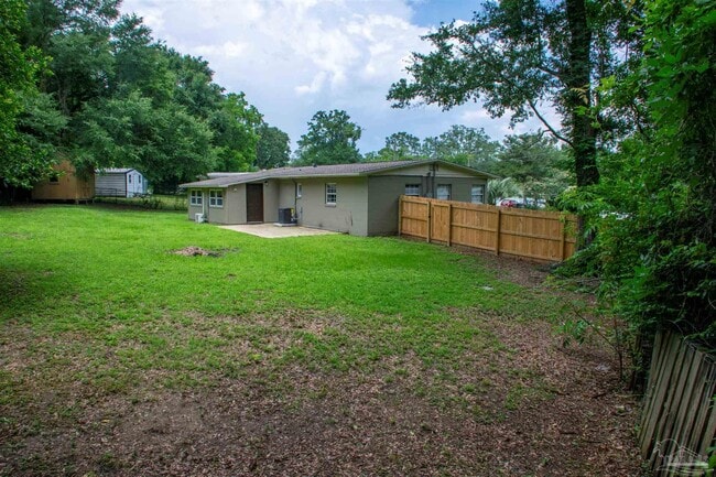 Building Photo - 5357 Locklin Ave