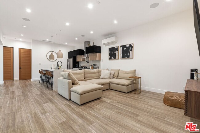 Building Photo - 22747 Erwin St