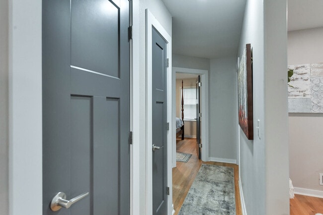 Building Photo - 2101 S 61st Ave
