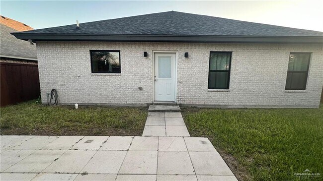 Building Photo - 505 Northern Dancer Ave