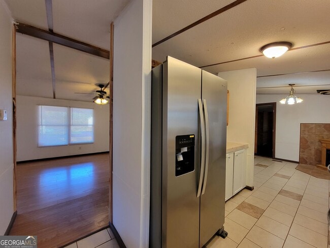 Building Photo - 279 Crooked Creek Village