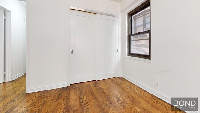 Building Photo - 405 E 56th St