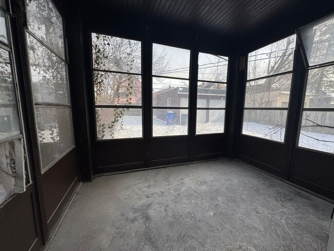 Building Photo - 3627 Lindholm Rd