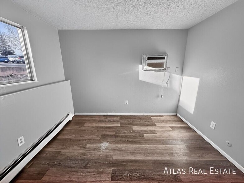 Building Photo - 2855 W Montebello-2