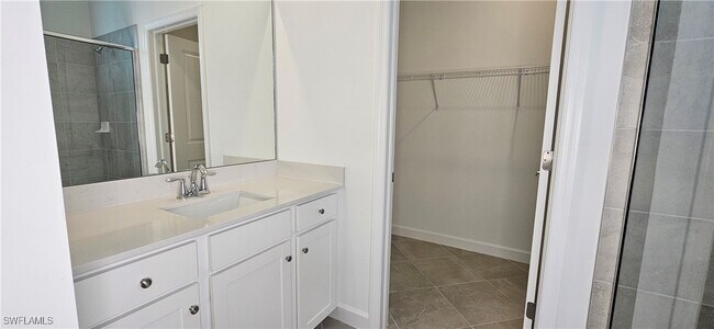 Building Photo - 20697 Hazelnut Ct