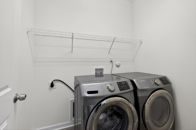 Building Photo - 3625 Tule Spring St