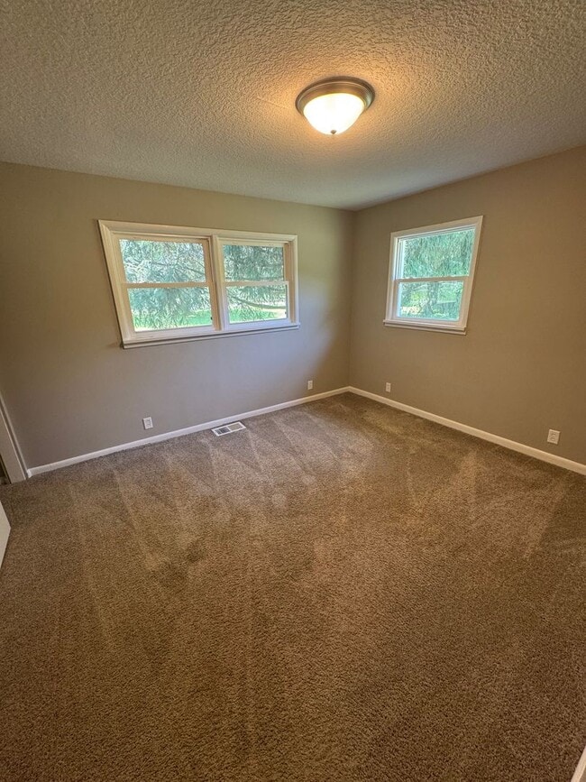 Building Photo - 5033 Ranch Rd
