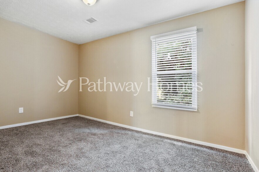 Building Photo - 478 Prince of Wales