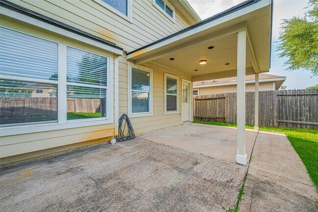 Building Photo - 11030 KNOBBLEY Oak Ct