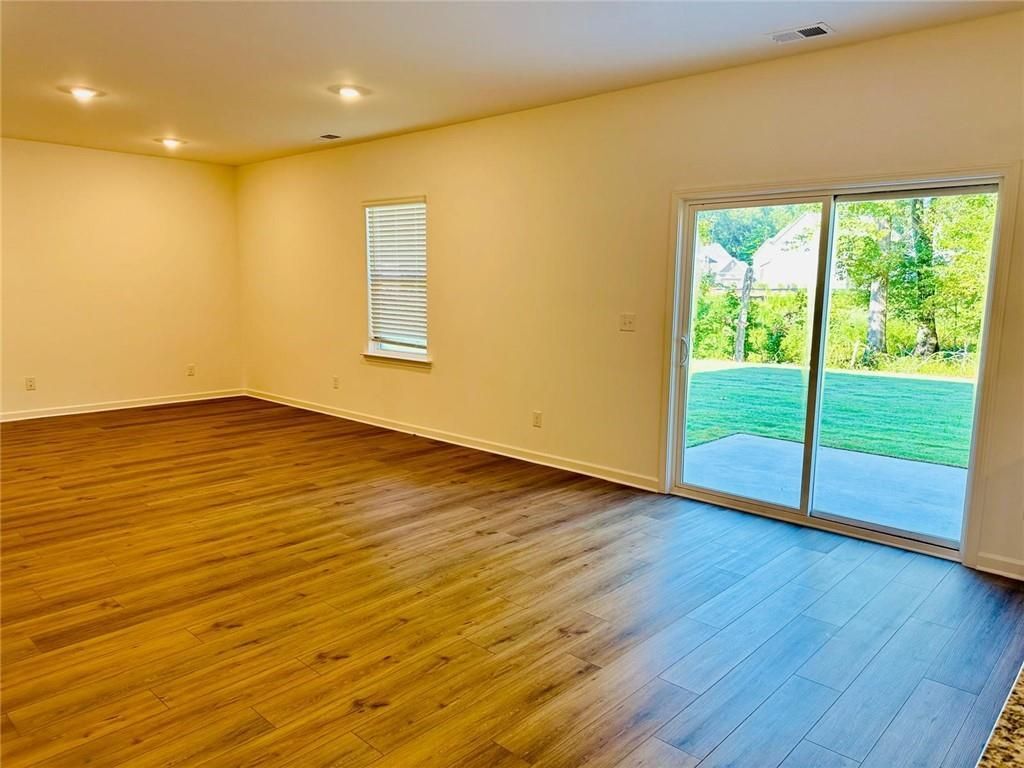 Building Photo - 66 Red Dragon Dr