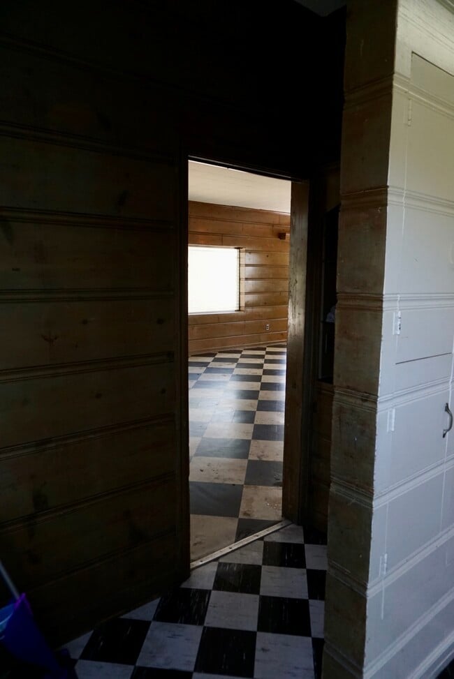 Building Photo - State Street Apartments