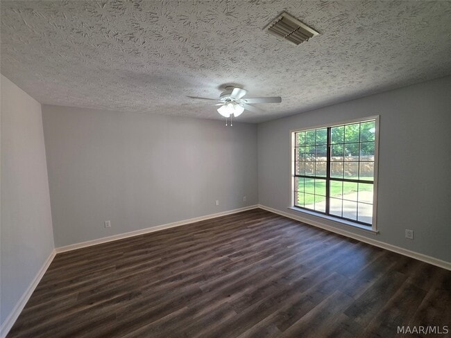 Building Photo - 6225 Whitewater Ct