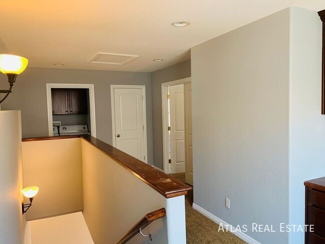 Building Photo - 6882 Majestic Palm Dr