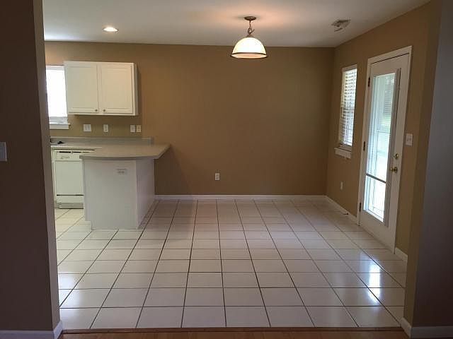 Building Photo - 502 Cheetah Dr
