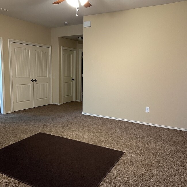 Building Photo - 6861 Dogwood Cliff Ln