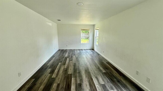 Building Photo - 1307 Wroxton Way