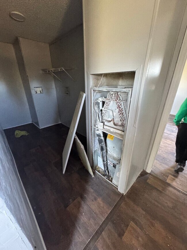 Building Photo - 3 BR 2 Bath 1,280 sq ft singlewide mobile ...