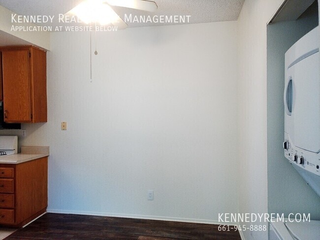 Building Photo - 2825 W Avenue K 12