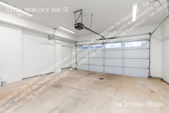 Building Photo - 32724 Hemlock Ave SE