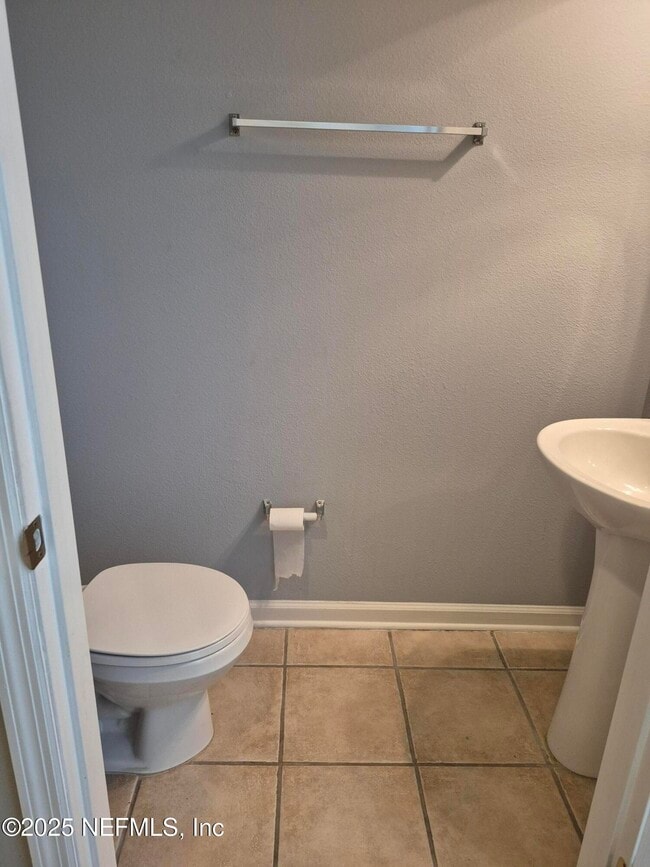 Building Photo - 5851 Parkstone Crossing Dr