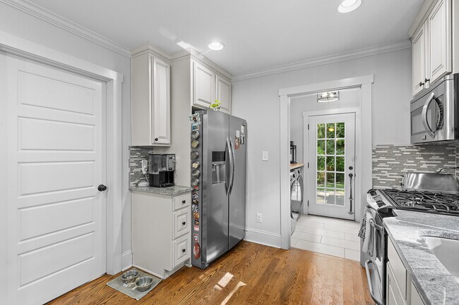 Building Photo - 2119 Wilmore Dr