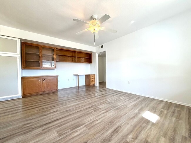 Building Photo - Low-Maintenance 2 Bed 2 Bath Home with Enclosed Patio in Sun City 55+ Community