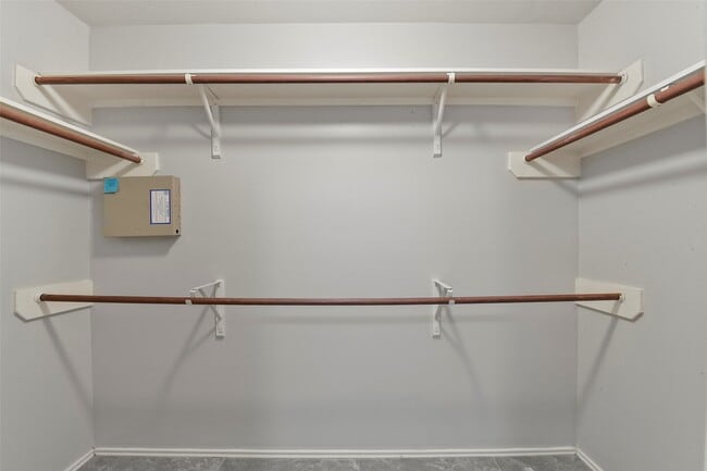 Building Photo - 15875 Misty Loch Ln