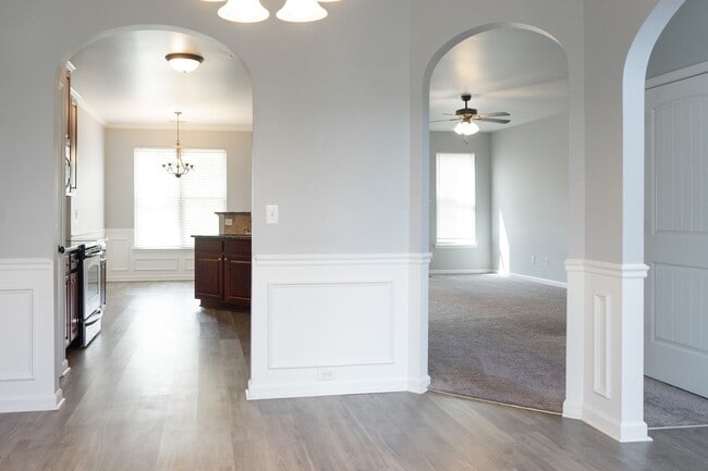 Building Photo - 2624 Leland Dr