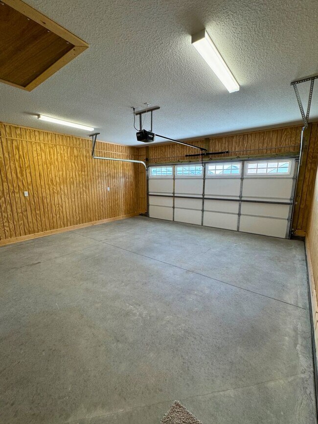 Building Photo - New construction 3 bedroom home!