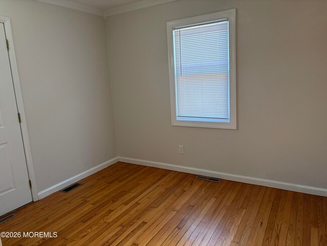 Building Photo - 633 Hulses Corner Rd