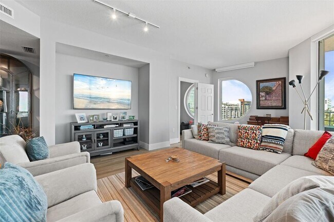 Building Photo - 1771 Ringling Blvd