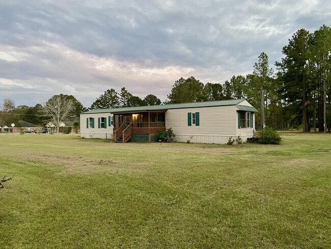 Building Photo - 2100 Bryan Ct
