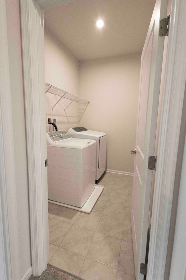 Building Photo - Charming 3 Bedroom/2.5 Bathroom in Bel Air, MD!