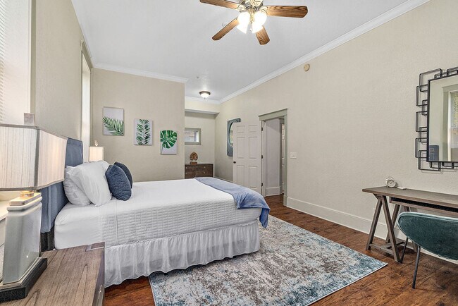 Building Photo - 92 Washington St