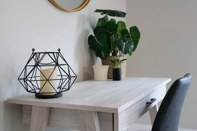 Building Photo - 713 Crosby St