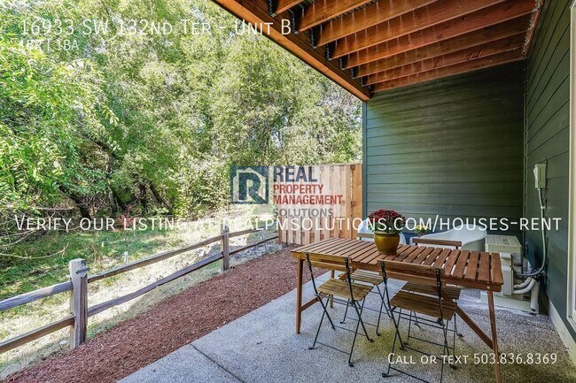 Building Photo - 16933 SW 132nd Terrace