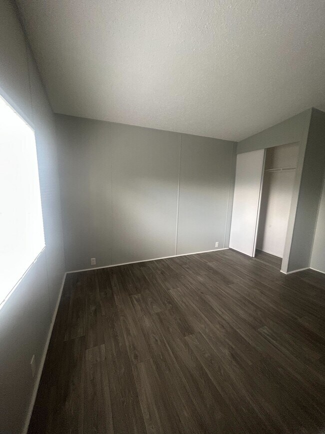 Building Photo - 3601 E Wyoming Ave