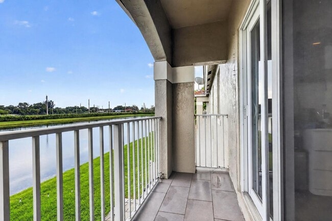 Building Photo - 5315 SW 125th Ave