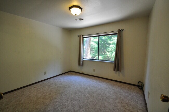 Building Photo - 23660 Ontario Dr