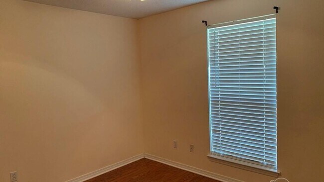 Building Photo - 3316 Joanna Dr