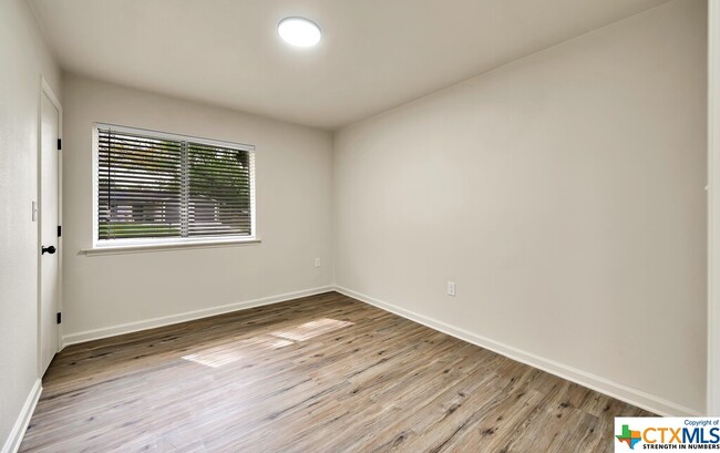 Building Photo - 3806 Buffalo Trail