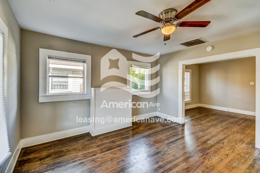 Building Photo - 1615 1st St S