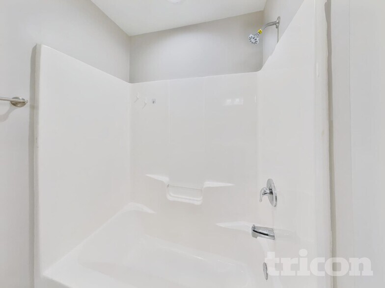 Building Photo - 3513 Diamond Springs Dr