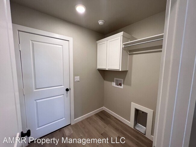 Building Photo - 3 br, 2 bath House - 2901 Aberdeen Avenue