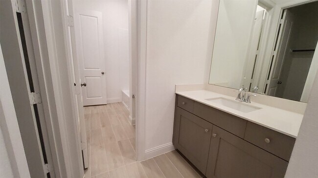 Building Photo - 30607 Bahia Oak Bnd