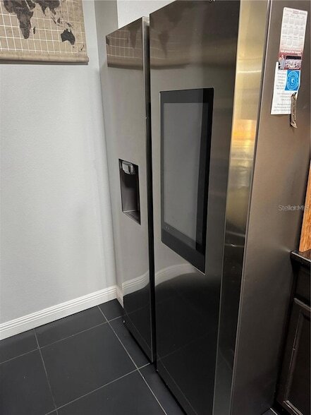 Building Photo - 1950 Summer Club Dr