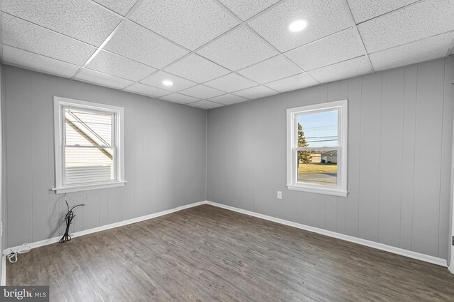 Building Photo - 1480 Seven Valleys Rd